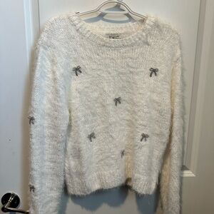 Francesca's Collections Cream Sweater with silver Bow Accents